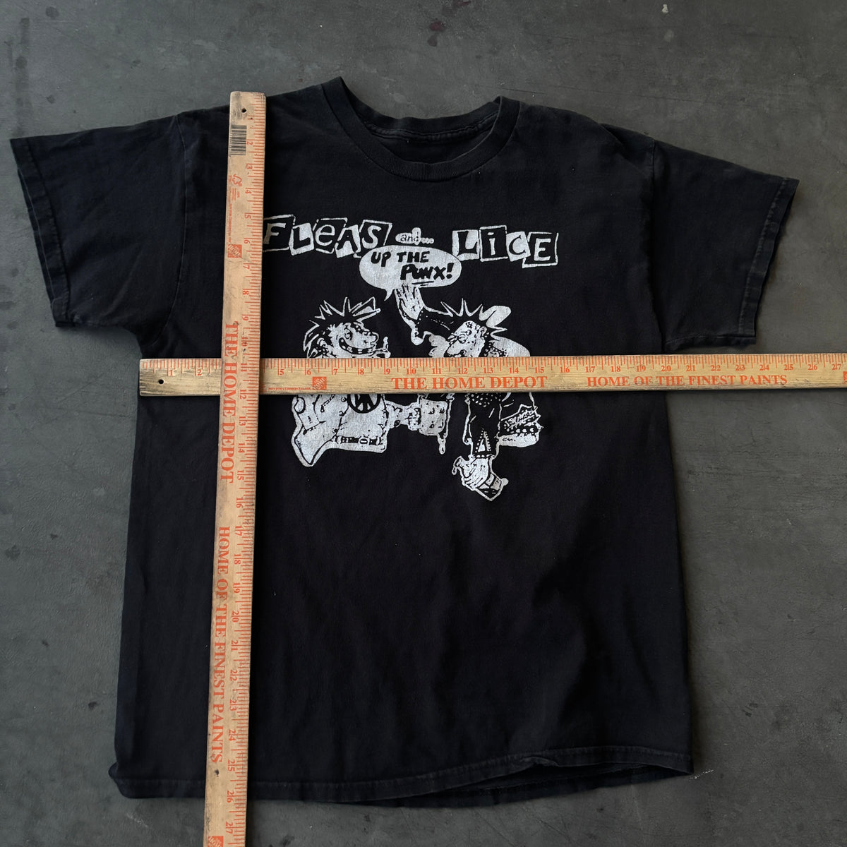 2000s Punk tee "fleas and lice" Medium