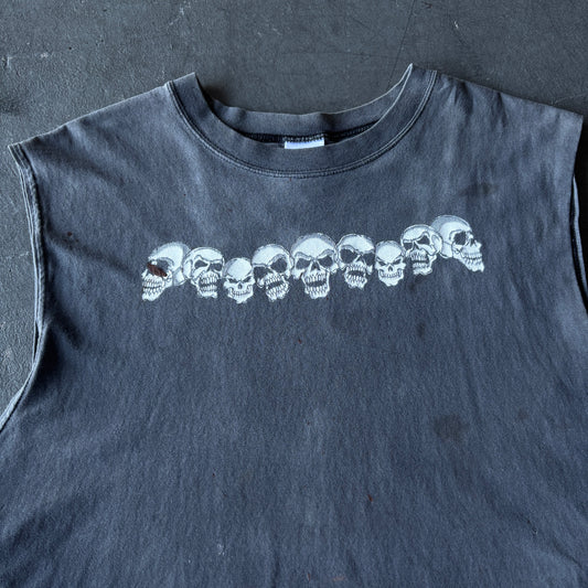 Early 2000's skull cut off XL
