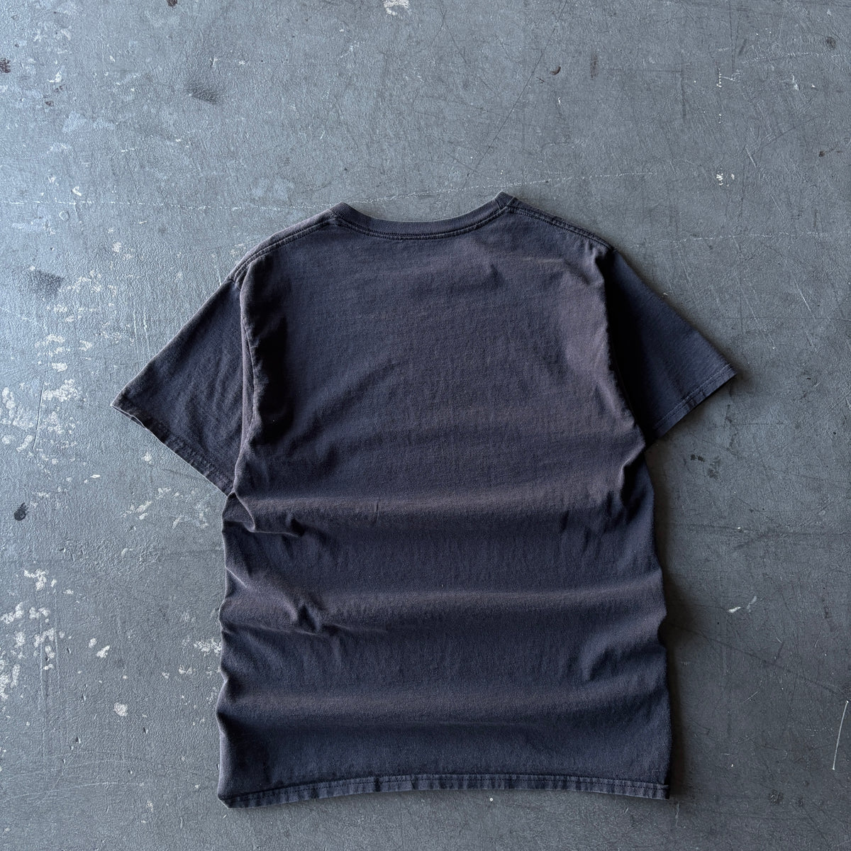 Vintage 2000's skeksi tee medium