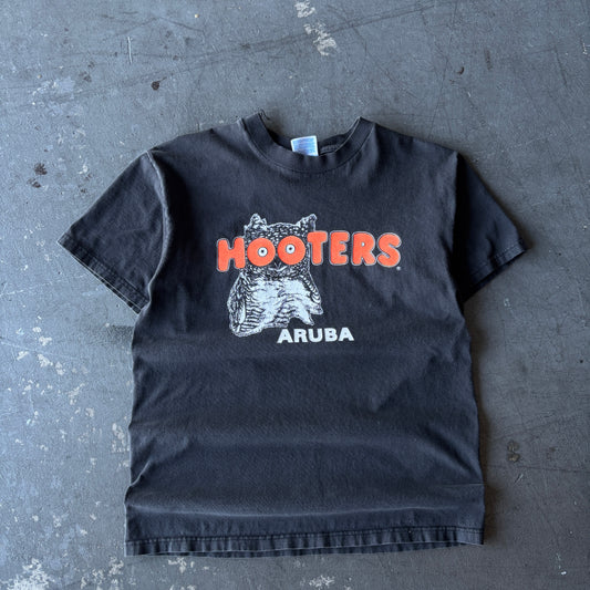 Vintage Hooters Aruba medium