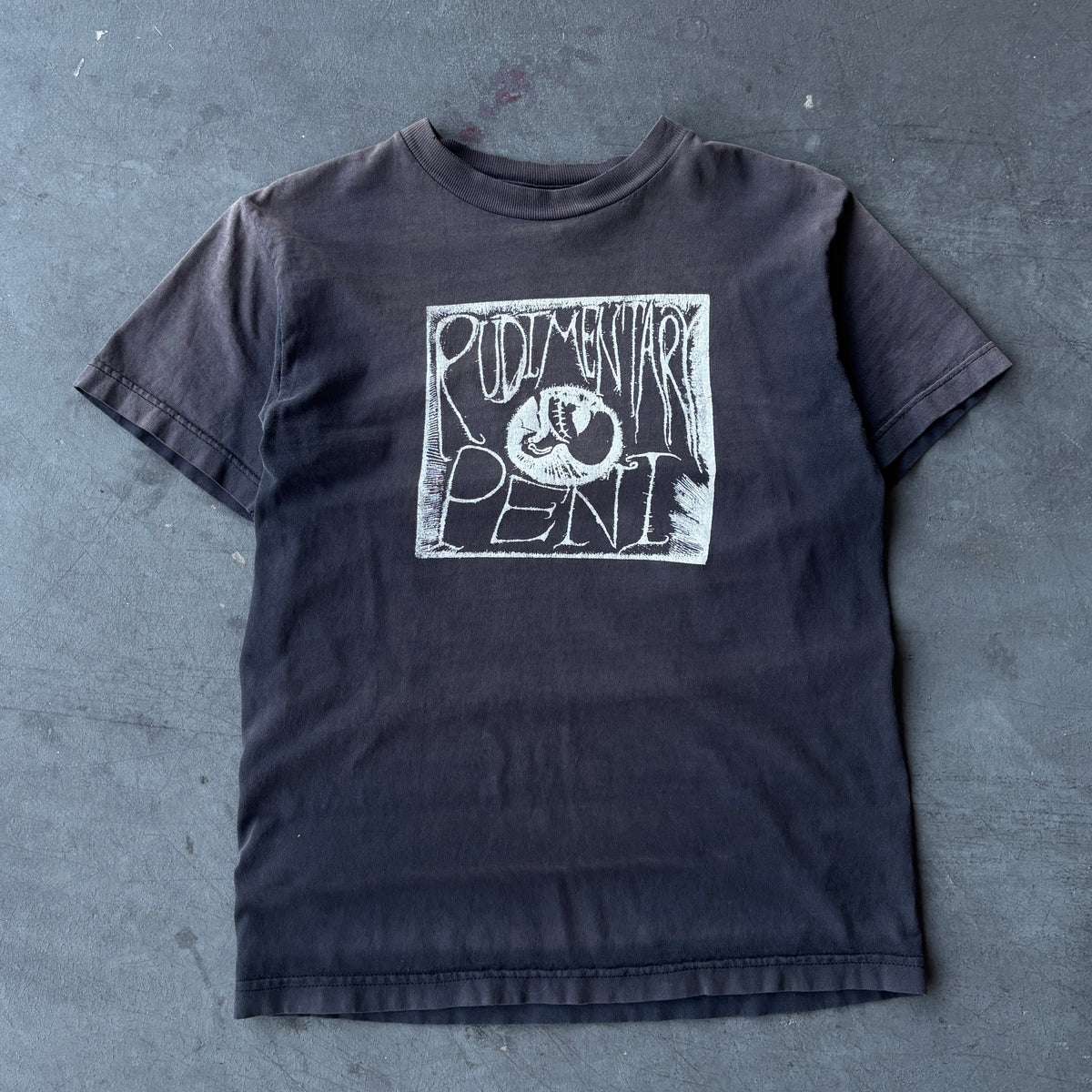 2000's Faded Pudimentary Peni Band tee Small
