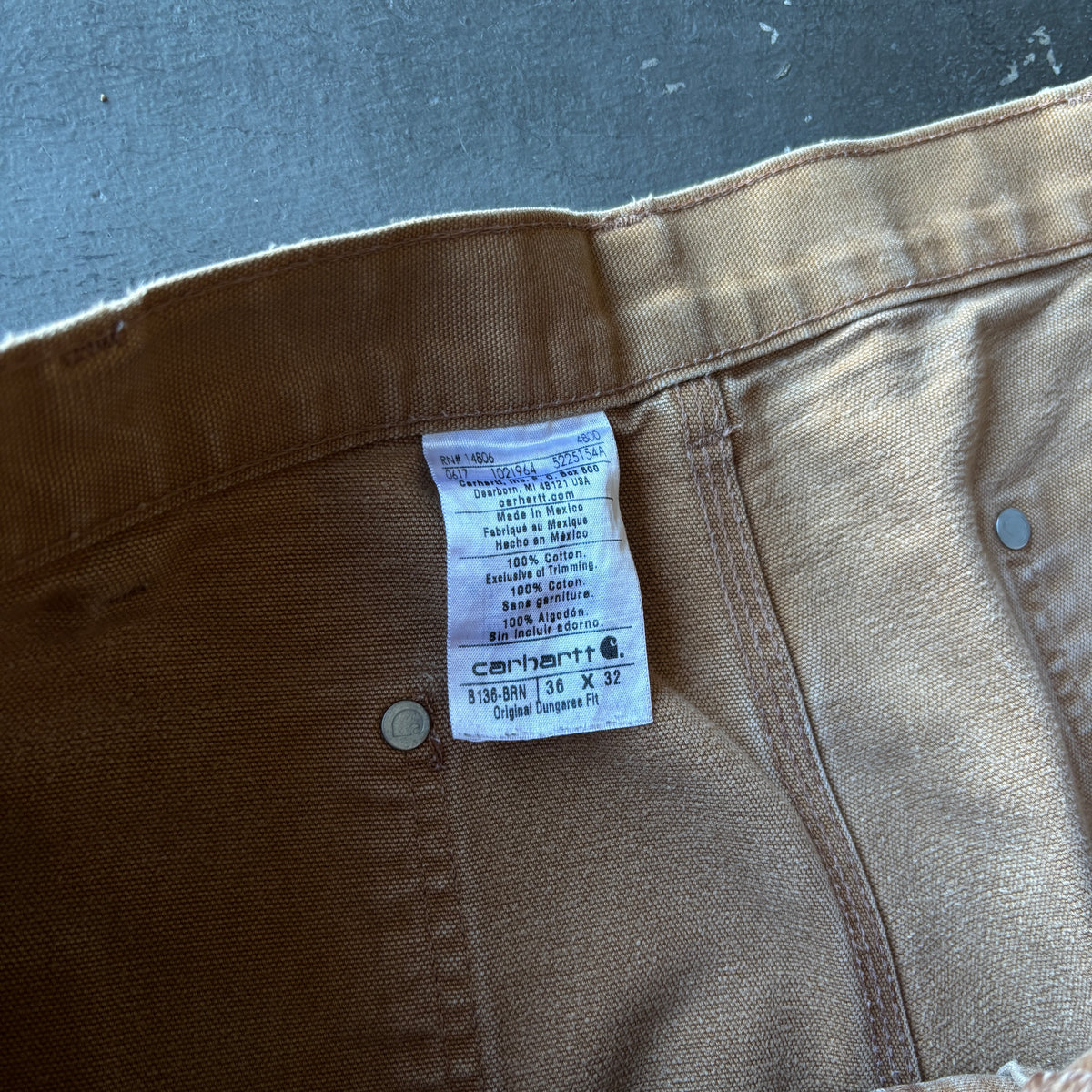 Vintage faded Carhartt double knees size 36